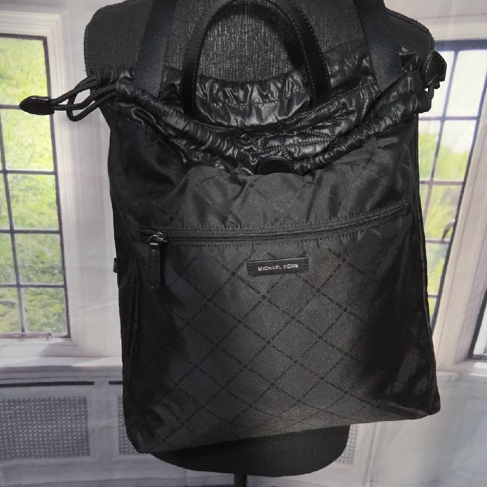 Michael Kors Black Quilted Interior Tote - Picture 12 of 12